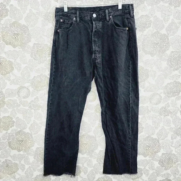 Levi's 501 Men's Size 32x27 Black Button Fly Jeans ** Cut off hem** - Picture 1 of 9